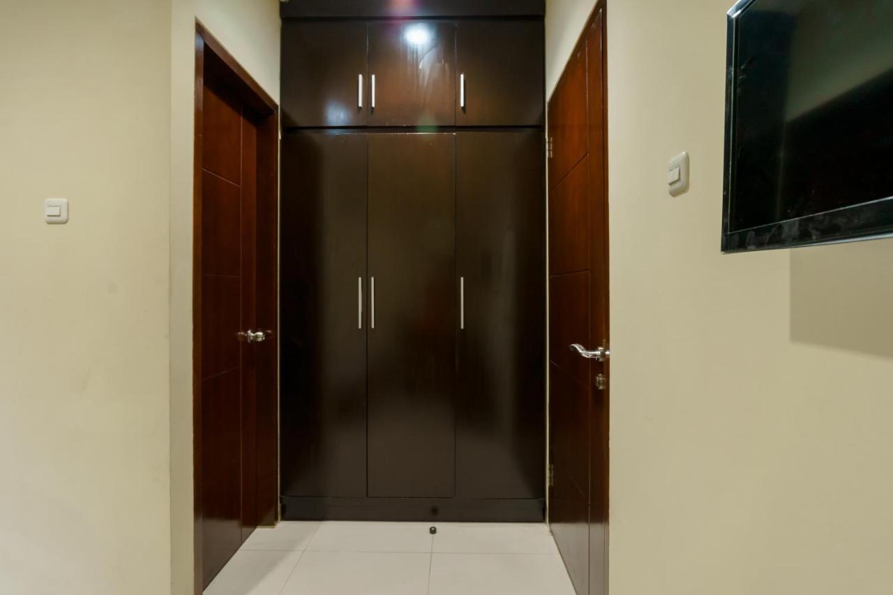 Dago Suites Syariah Cikarang Mitra Reddoorz Bekasi Esterno foto