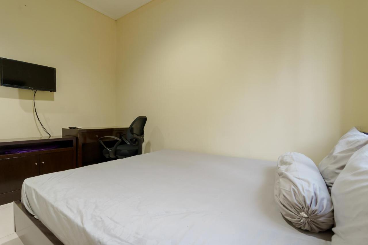 Dago Suites Syariah Cikarang Mitra Reddoorz Bekasi Esterno foto