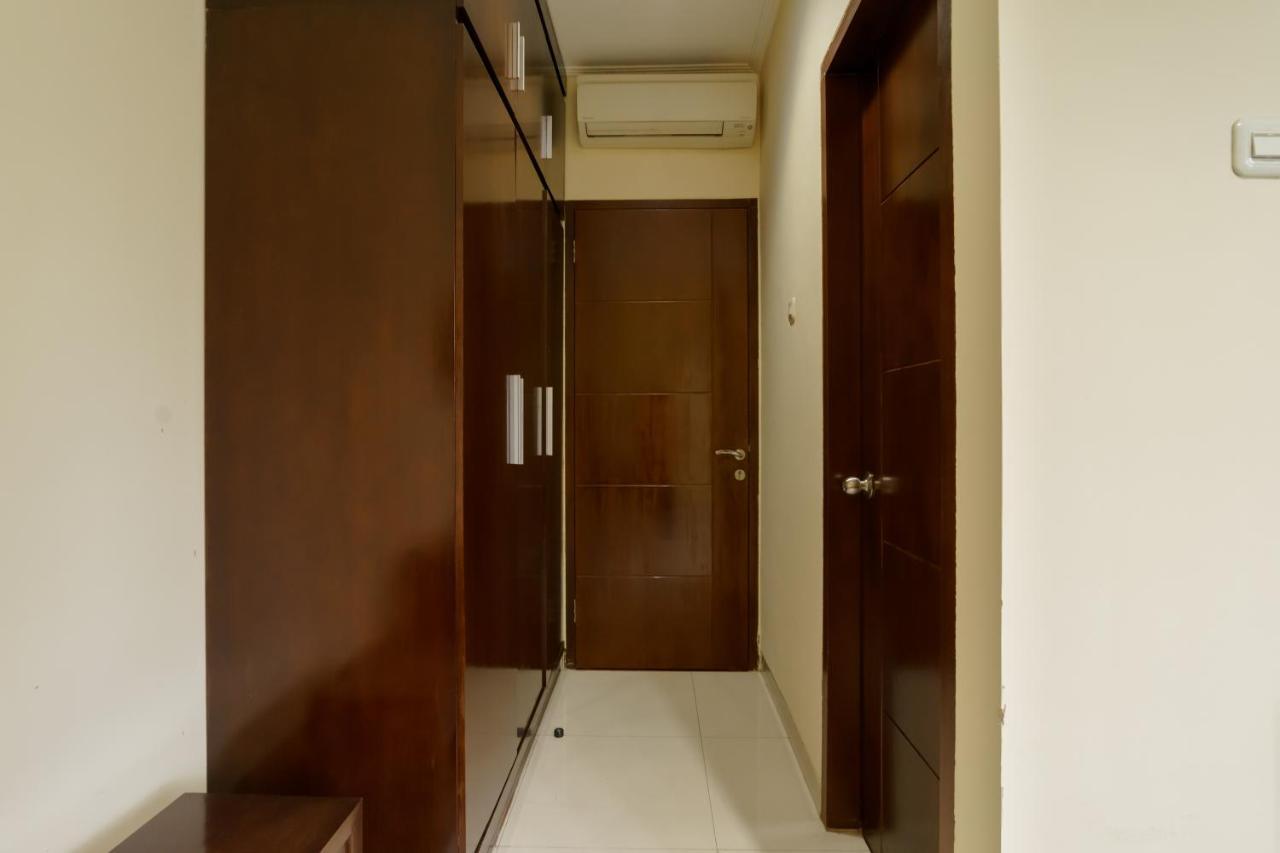 Dago Suites Syariah Cikarang Mitra Reddoorz Bekasi Esterno foto