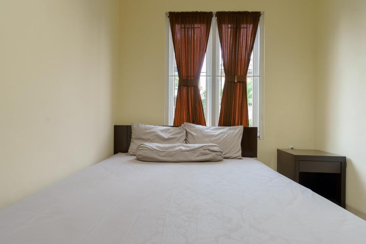 Dago Suites Syariah Cikarang Mitra Reddoorz Bekasi Esterno foto